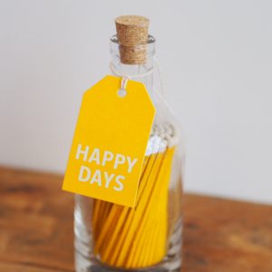 Happy Days - Luxury glass bottle - Extra long Matches