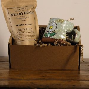 Nearynogs Drinking Chocolate and Daisy Mug Hug in a Box Gift Box | The Bearded Candle Makers